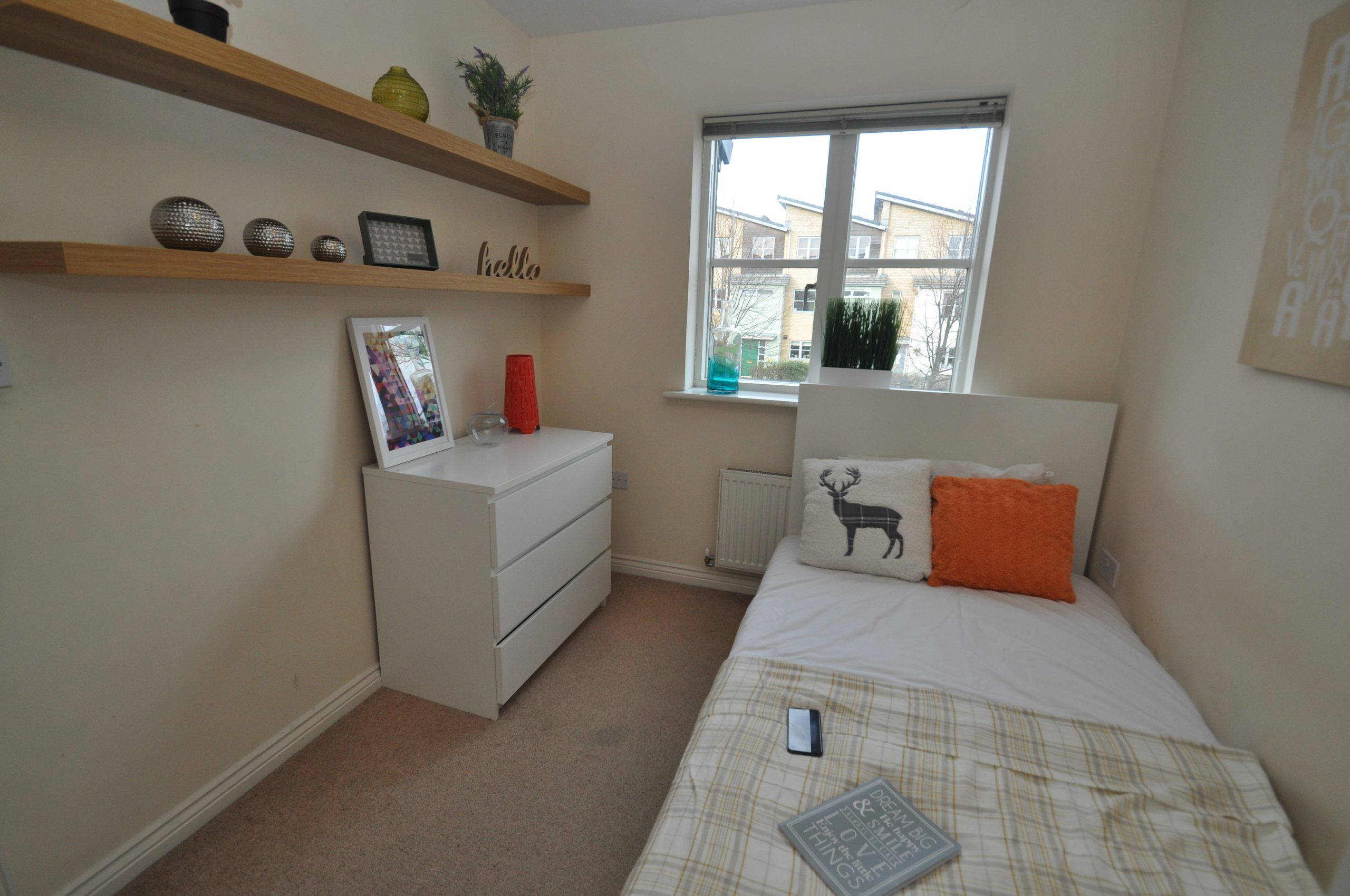 Pinewood Drive (Single Room) GL51 Emerald May Property Management