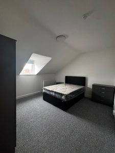 Professional Houseshare Central Gloucester